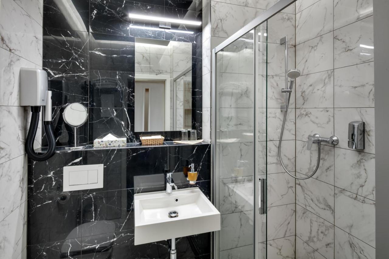Avanti Hotel Brno Luaran gambar