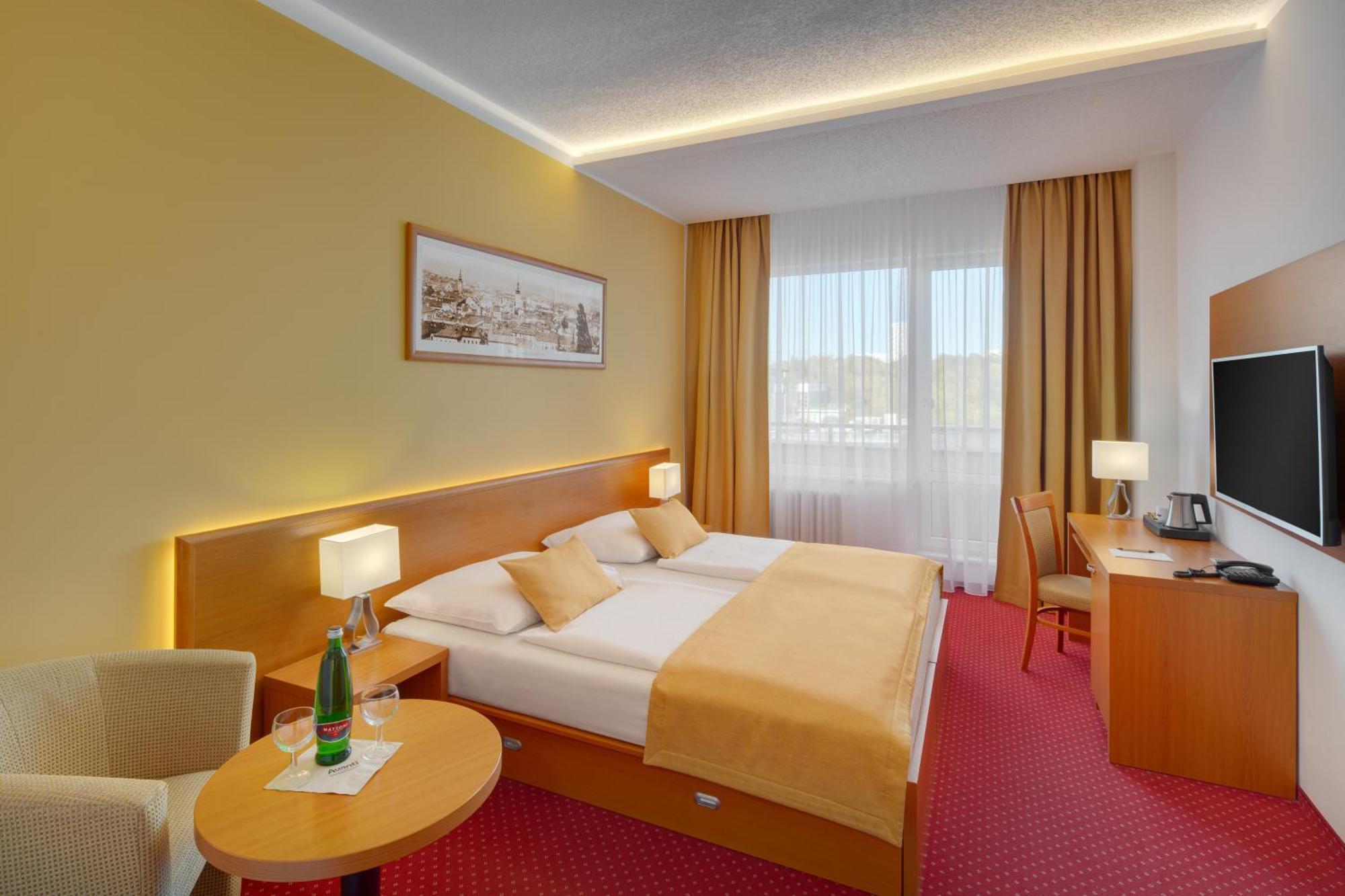 Avanti Hotel Brno Luaran gambar