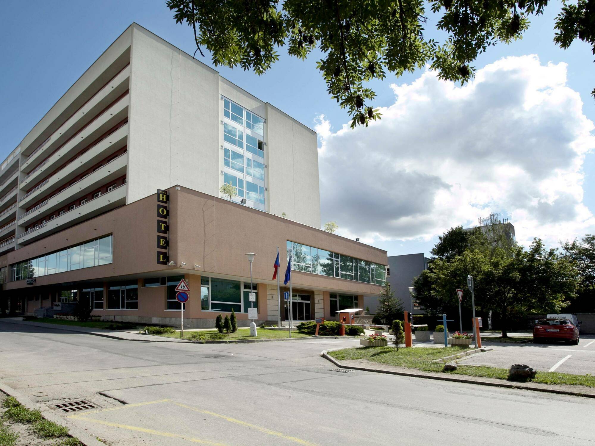 Avanti Hotel Brno Luaran gambar